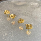 １８金製 薔薇のキャッチピアス
