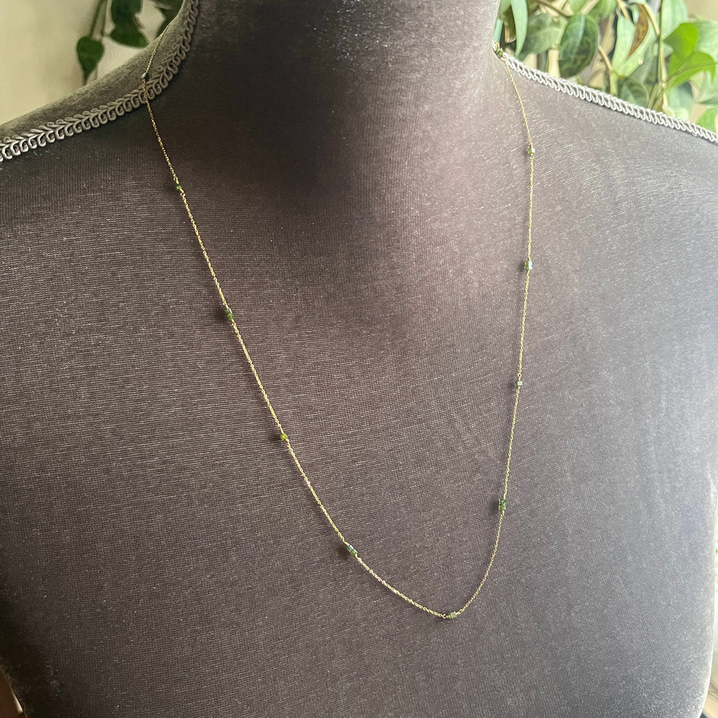K18グリーンダイヤ・ステーションネックレス・ロング60cm